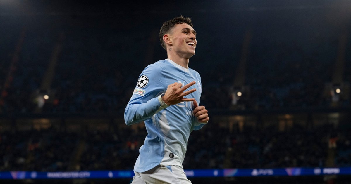 Foden fires hat-trick as Manchester City demolish opponents