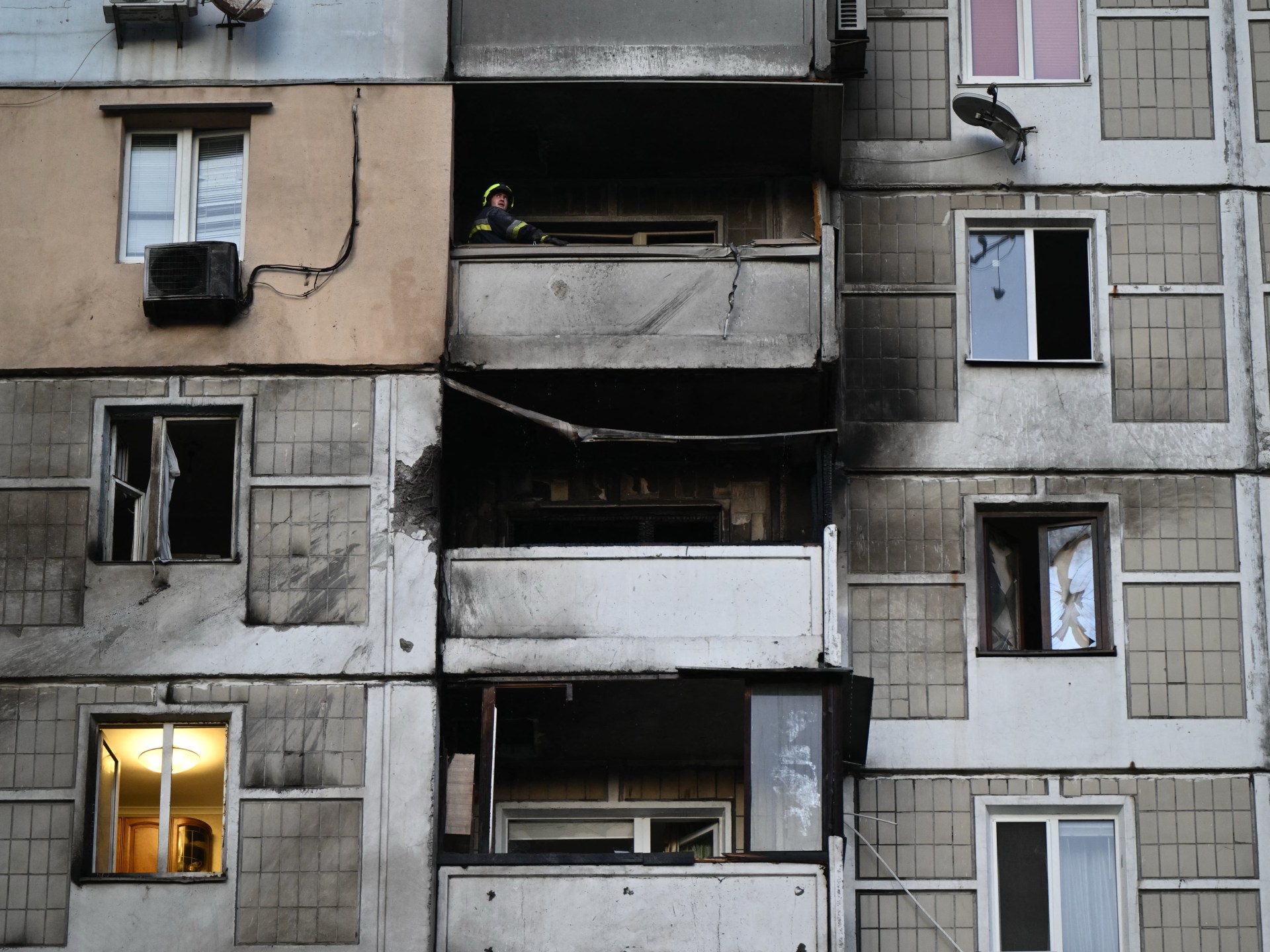 Russian bombardment kills eight, wounds dozens across Ukraine