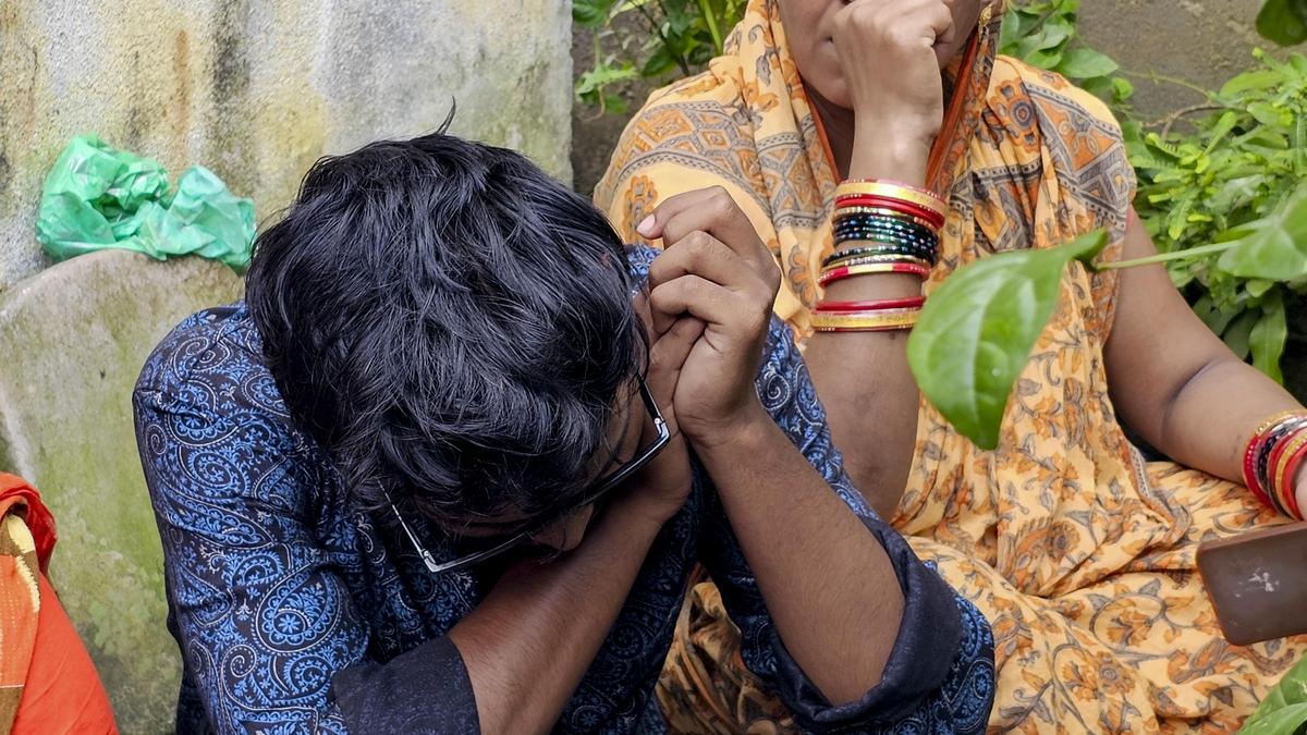 Eight dead as vehicle plunges into flooded drain in Madhya Pradesh