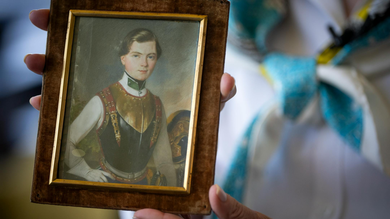 Austria returns Nazi-looted painting to Jewish collector's heir