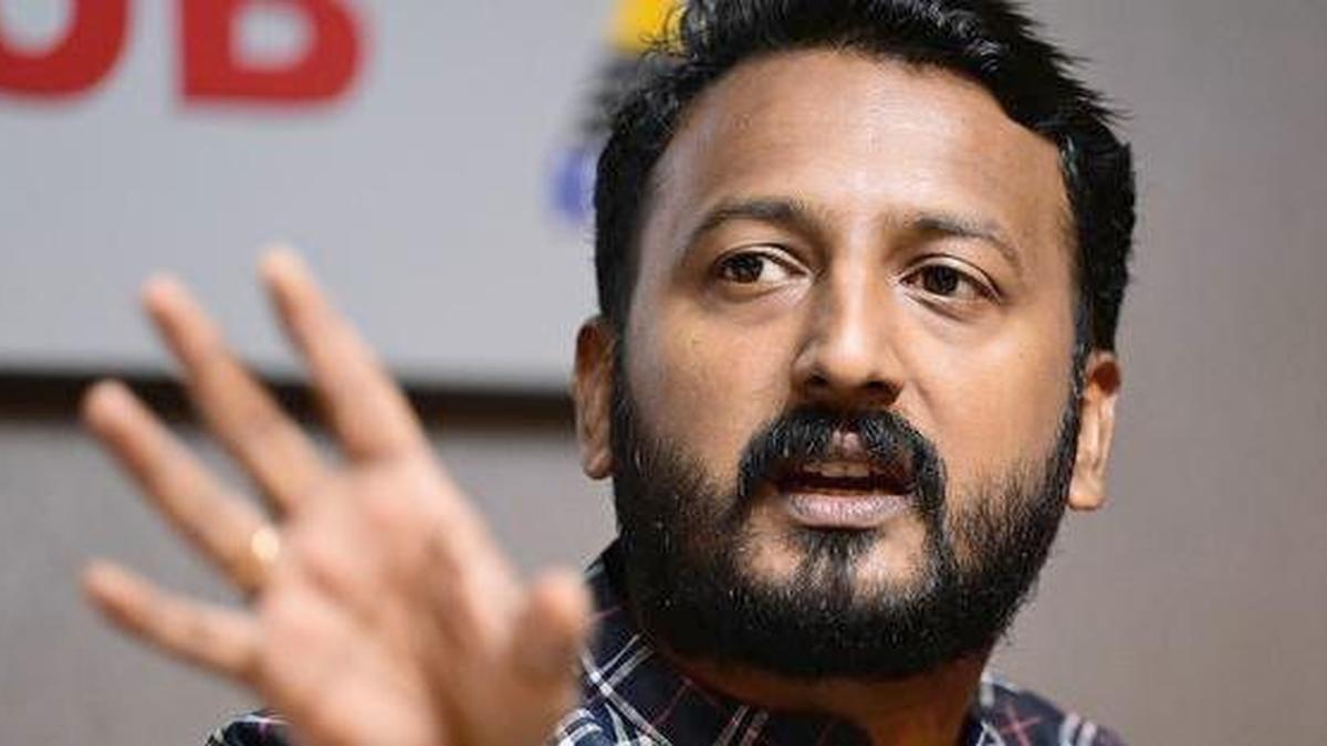 Student groups clash in Kerala; former MLA named in case