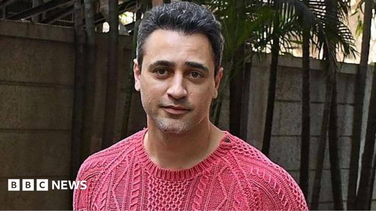 Bollywood actor Imran Khan ordered to leave India after protest detention