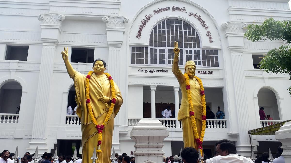AIADMK to convene district secretaries' conclave on September 6