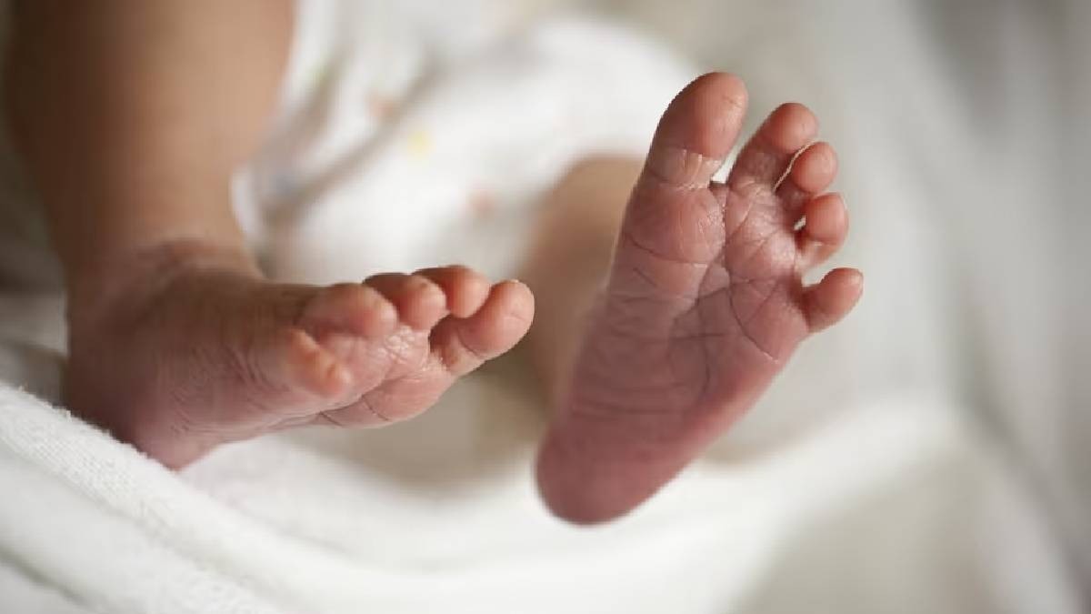Newborn abducted from Noida hospital; woman suspect at large