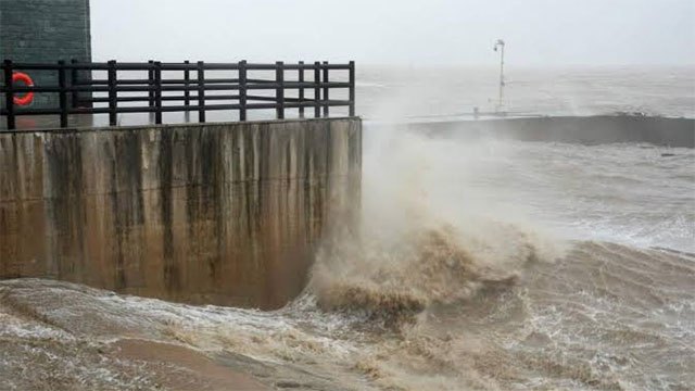 Typhoon Saudel Forces School Closures Across Eastern China