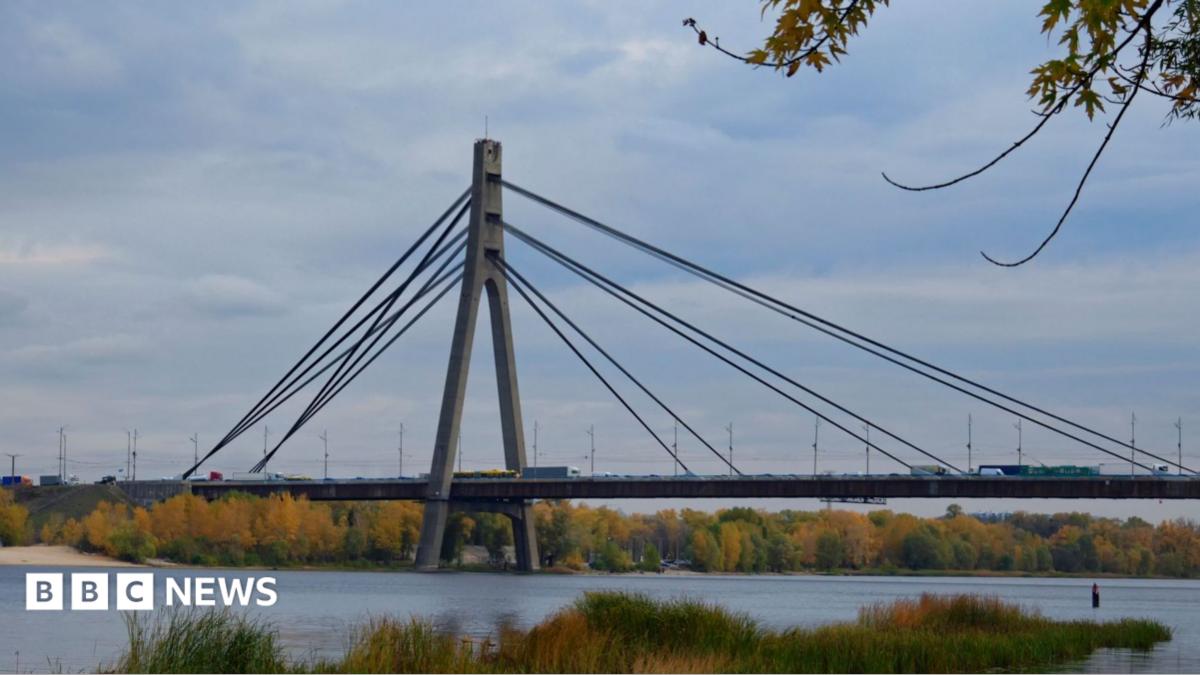 Russia targets second major Kyiv bridge in escalating campaign