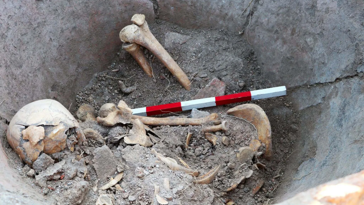 Archaeologists uncover skeleton of man who hid in Roman jar 1,600 years ago