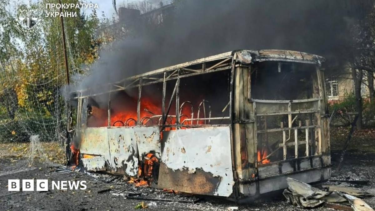 Russian strike on Ukrainian buses kills 33 civilians, officials report