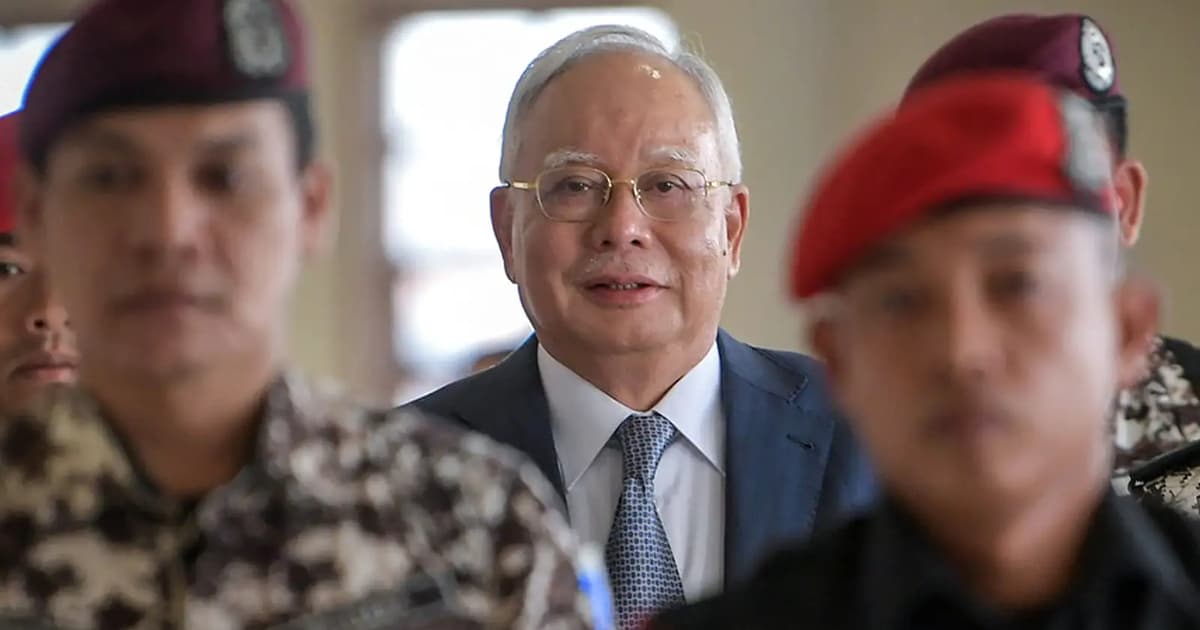 Najib Menjalani Tahanan Rumah, Umno Terus Beroperasi
