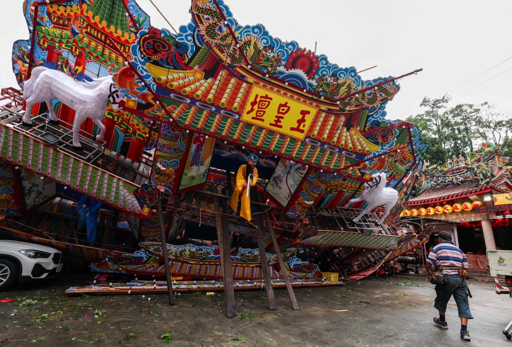 Two Malaysians hurt in Taiwan after Typhoon Champi strikes