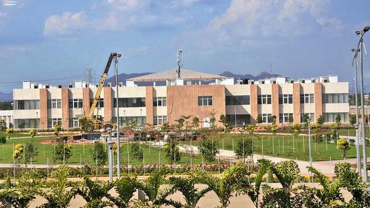 Andhra Pradesh hikes dearness allowance to 41.86 percent