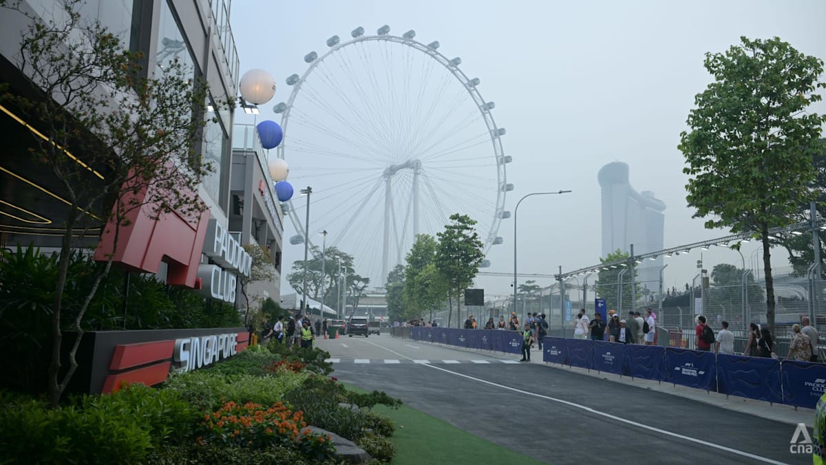 Singapore's air quality slips back into unhealthy territory