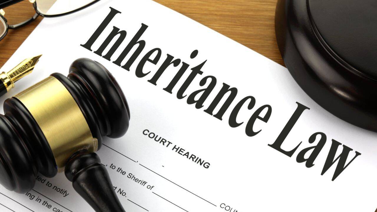 UK Court Limits Widow's Inheritance After Husband's Will Change