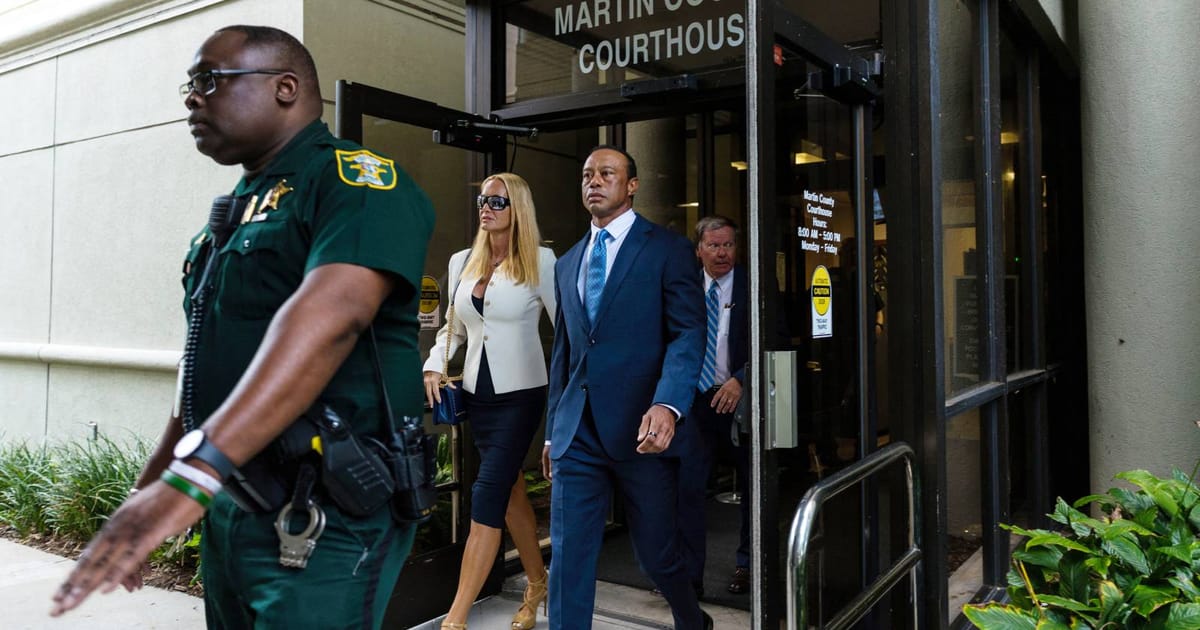Tiger Woods' driving privileges suspended for five years following crash