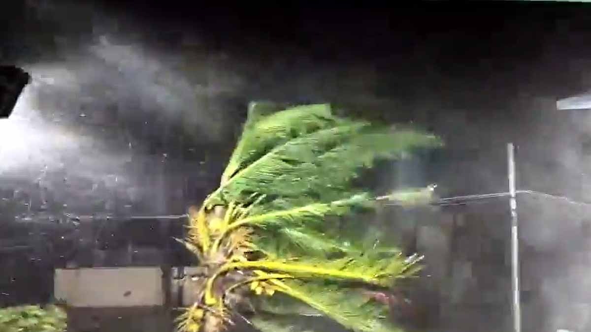 Cyclone Arnab intensifies after landfall, batters coastal regions