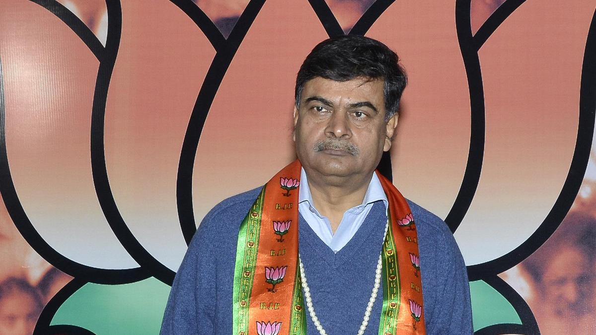 Ex-Home Secretary Singh challenges electoral revision, seeks Opposition unity