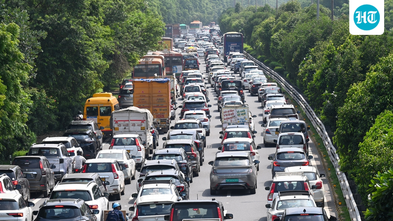 2024-26 में निजी कंपनियों ने वाहन डेटाबेस में 17 लाख क्वेरी की: RTI
