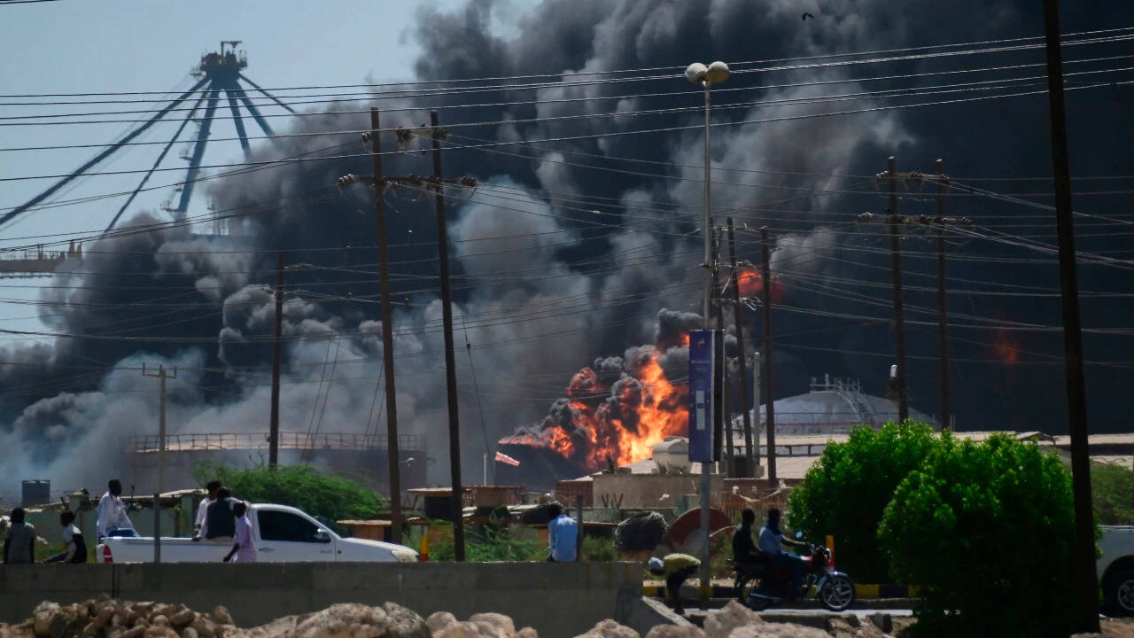 Over 100 dead in drone strike on Sudan market