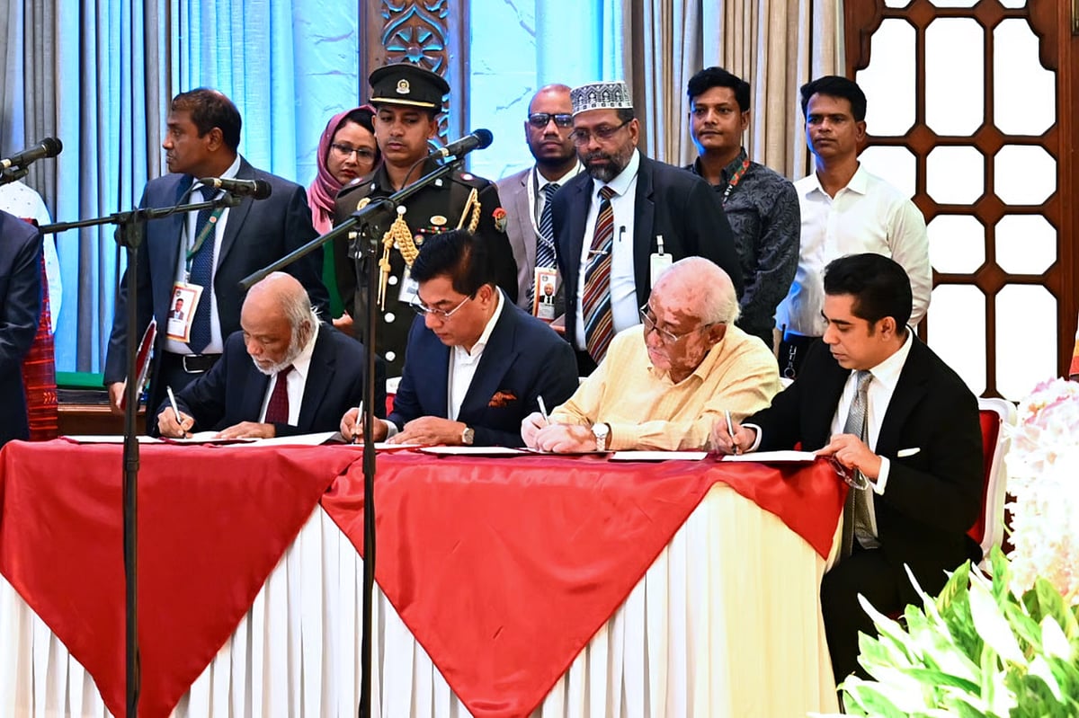 Moyeen Khan Named Local Government Minister in Bangladesh Cabinet Reshuffle