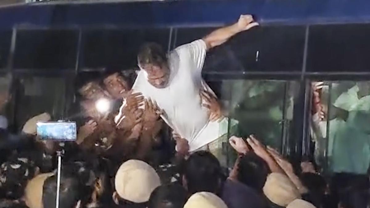 भारत जोड़ो मार्च में राहुल-प्रियंका सहित 260 लोग गिरफ्तार