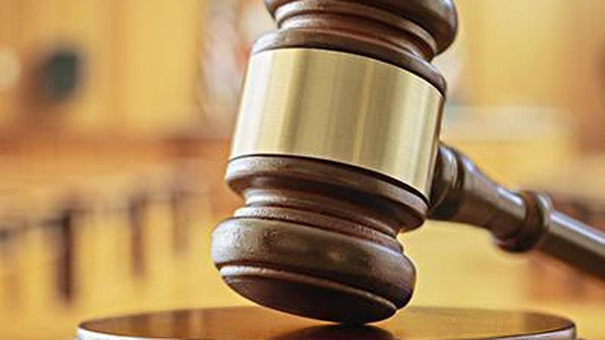 Kerala High Court pushes state to clear pending cases against legislators
