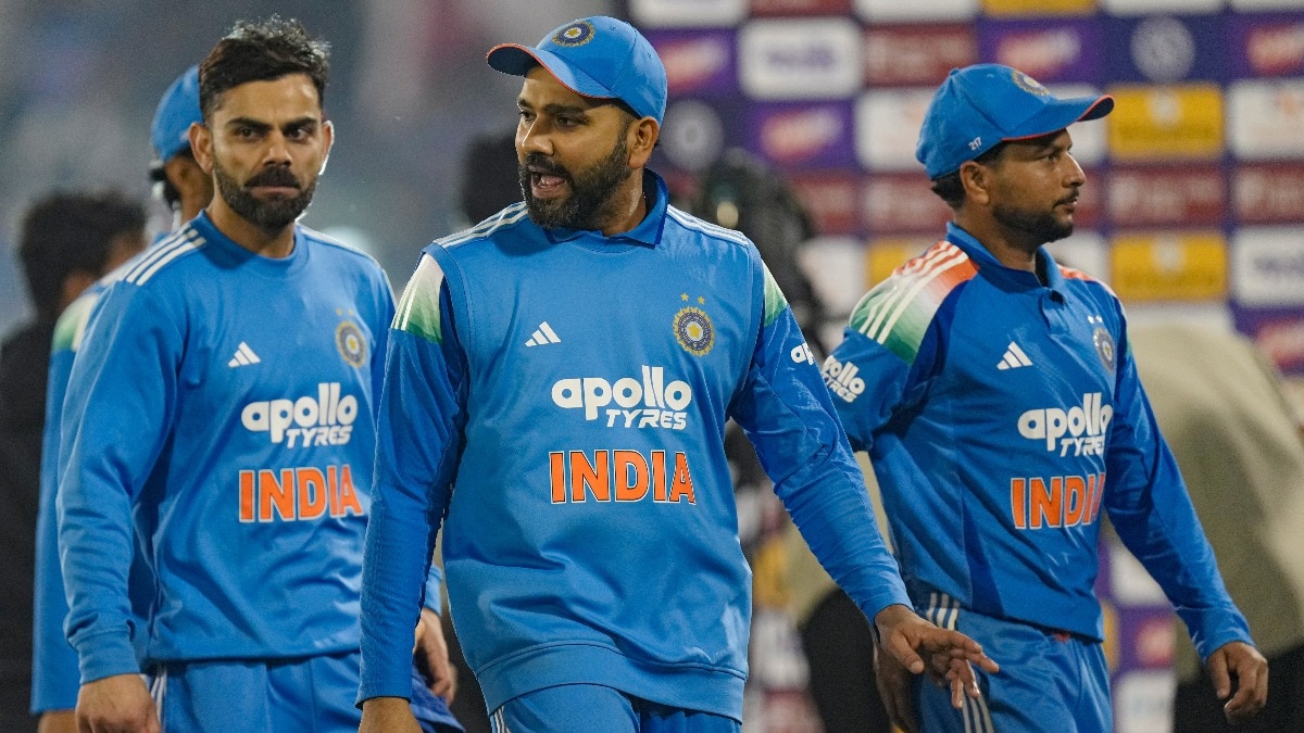 Rohit Sharma stumbles while exiting team bus; Kohli visibly concerned