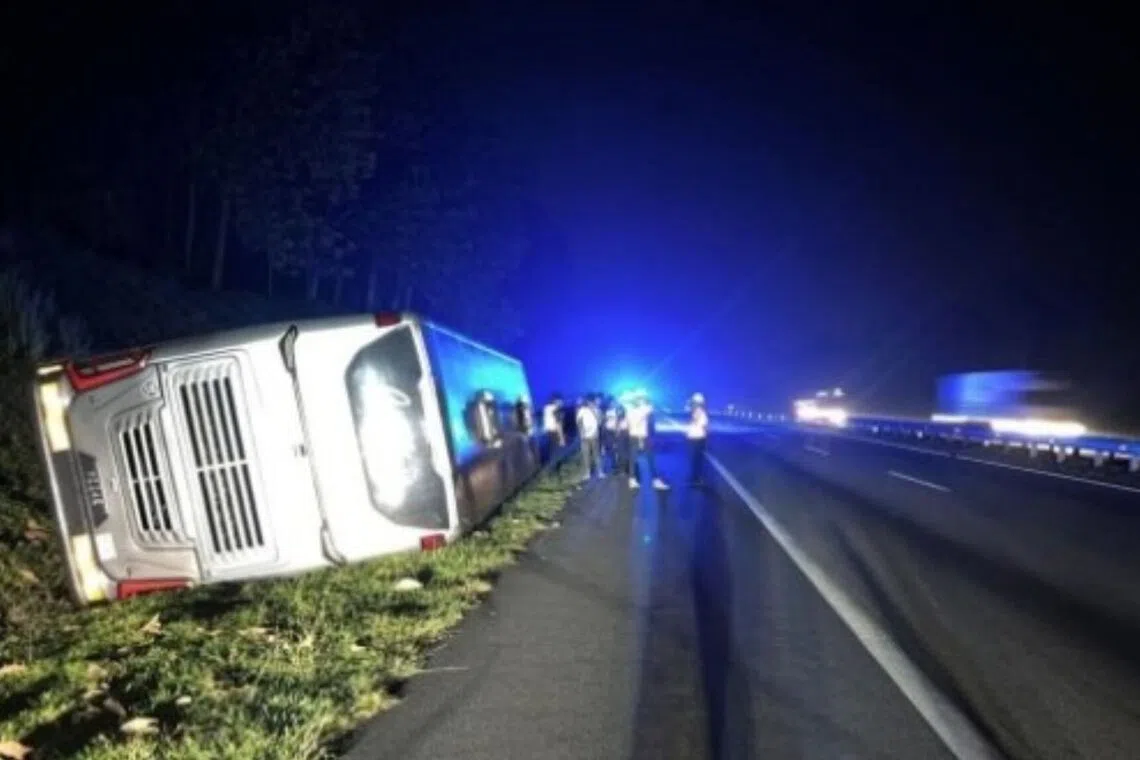 Singaporean hurt as tour bus overturns on Malaysia expressway