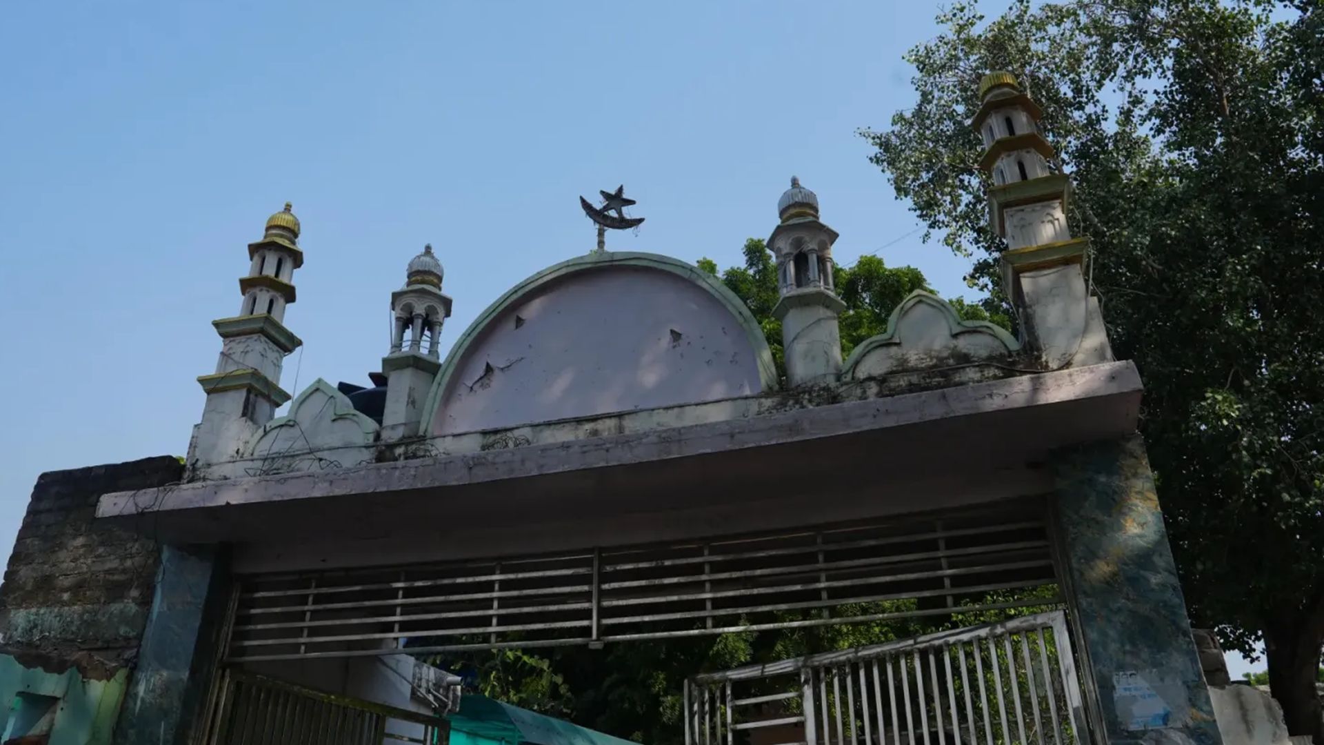Historic Mosque Near Indian PM's Residence Faces Demolition Threat