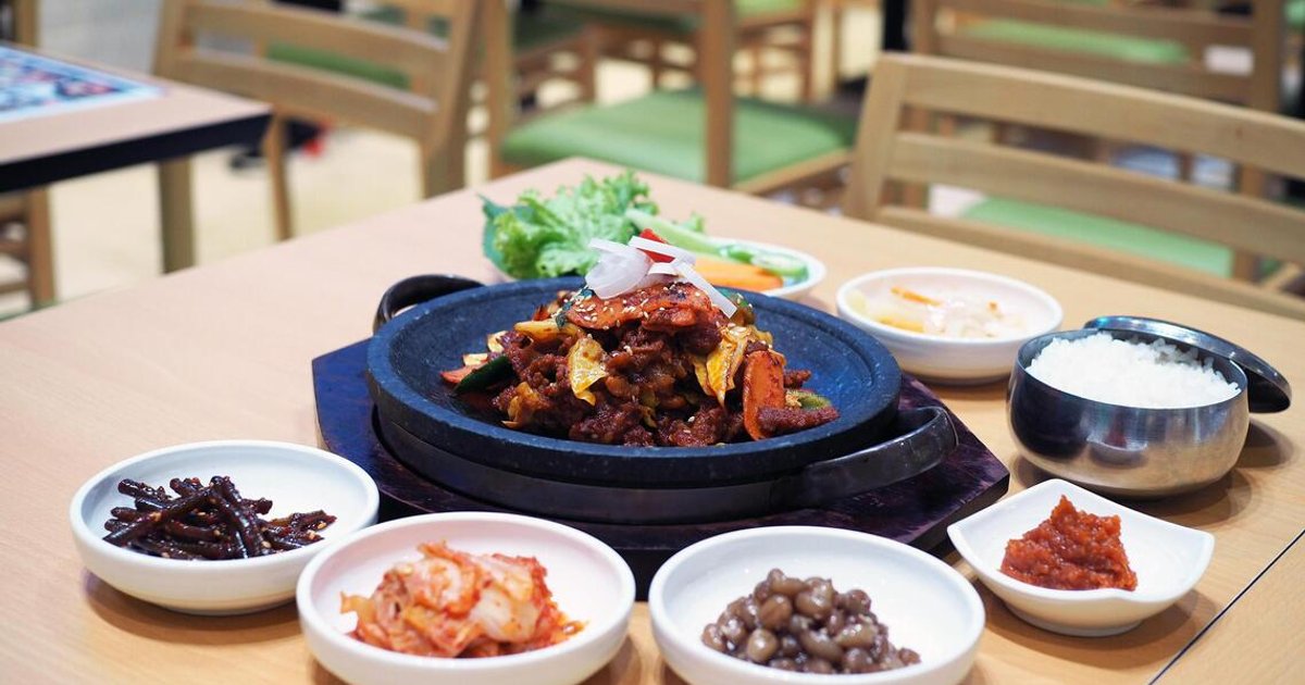 North Korea's restaurant expansion raises questions over economic shifts