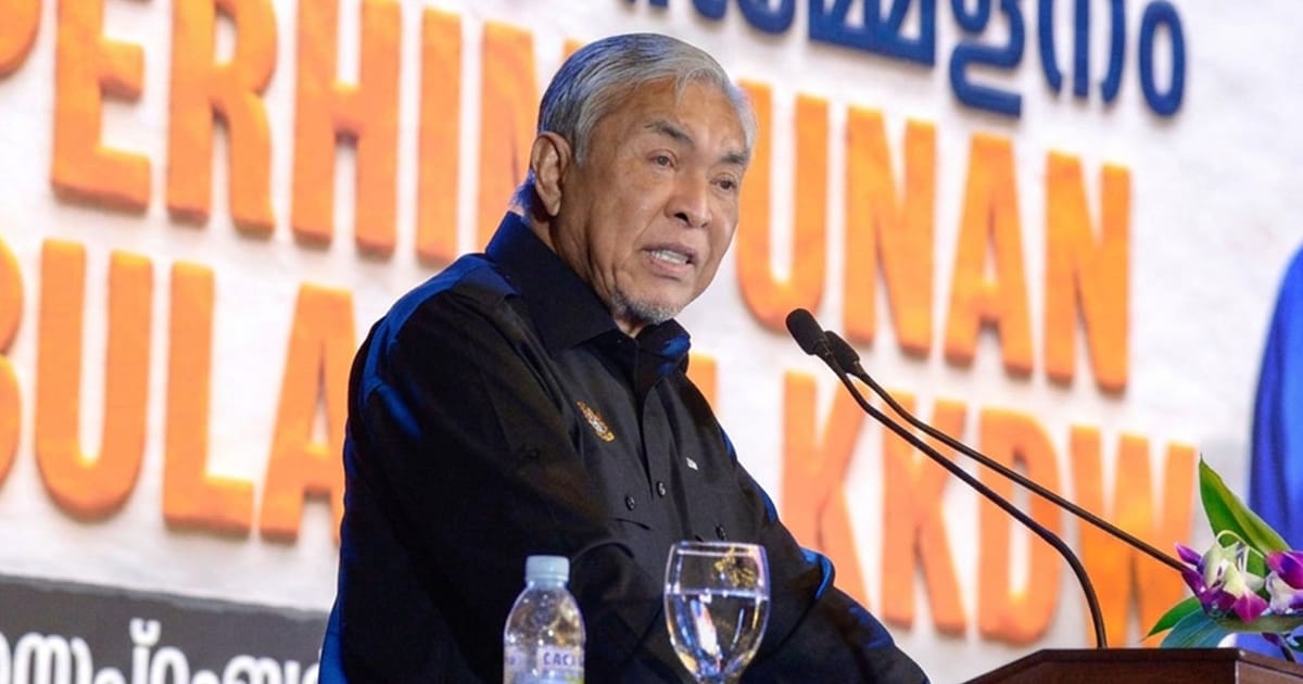 Zahid Kecam Kelewatan Bayaran kepada Kontraktor Pembangunan Luar Bandar