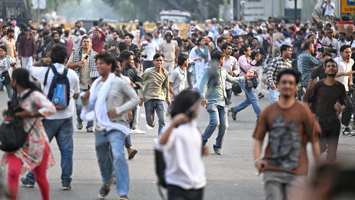Authorities face challenge containing decentralised protest movement