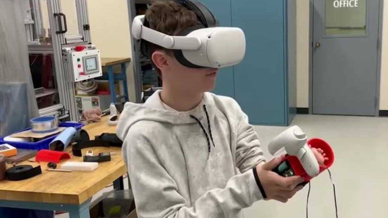 Teen invents adaptive 3D-printed VR controller to overcome grip limitation