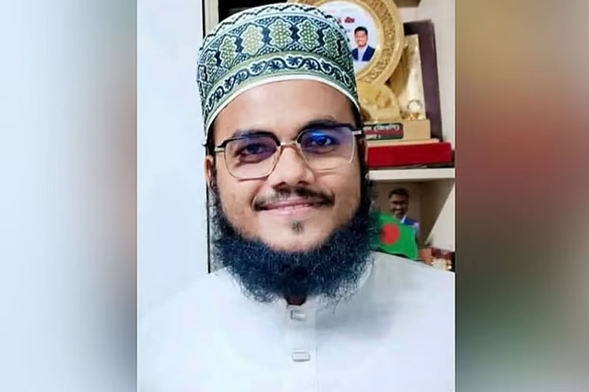 লিক হওয়া কল নিয়ে বিতর্কে জুবো অধিকার নেতা বহিষ্কৃত