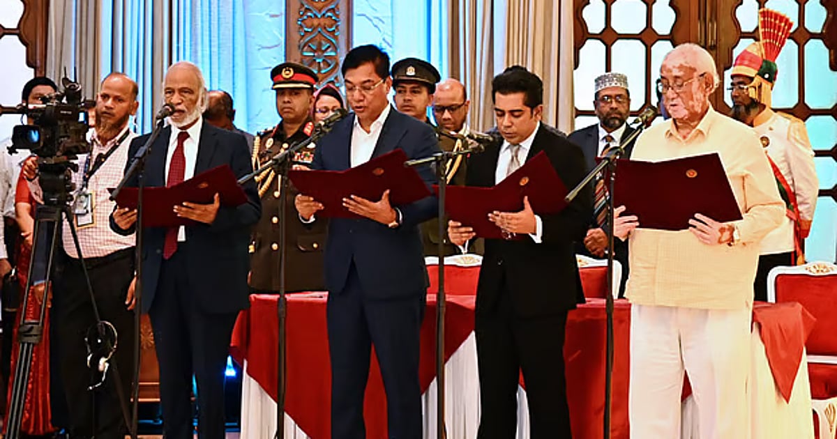মন্ত্রিসভার পুনর্গঠনে মিশ্র প্রতিক্রিয়া, আরও পরিবর্তনের সম্ভাবনা