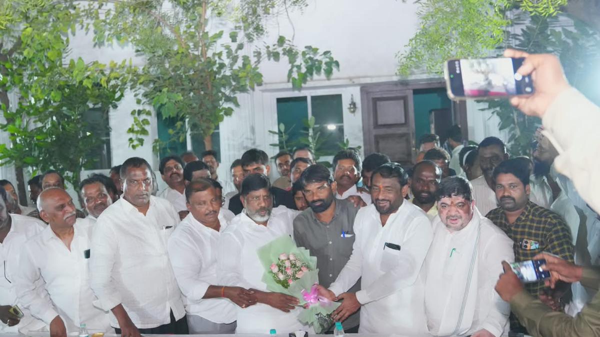 Telangana to establish dedicated welfare board for auto-rickshaw drivers