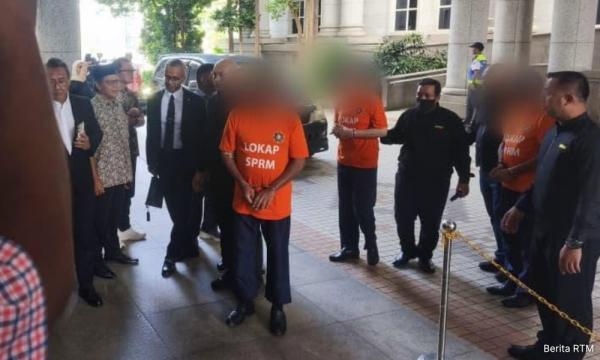 Dua bekas pegawai kanan direman tujuh hari dalam siasatan Tabung Haji SPRM