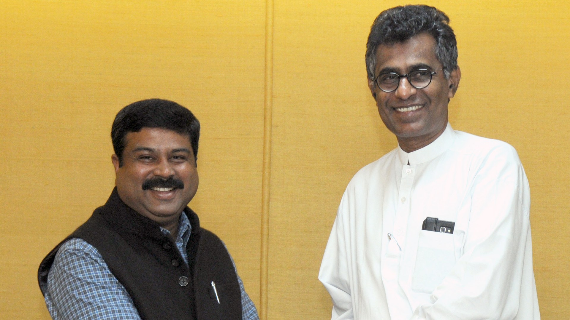 Ranawaka accuses government of using JVP cadres to suppress opposition