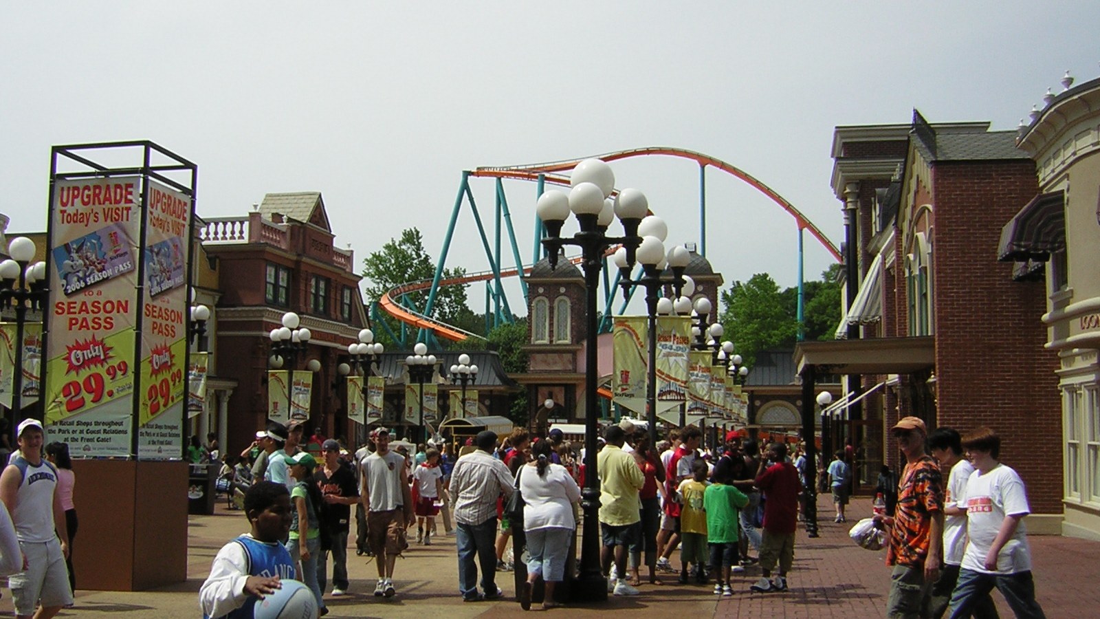 Georgia theme park reopens following deadly roller coaster accident