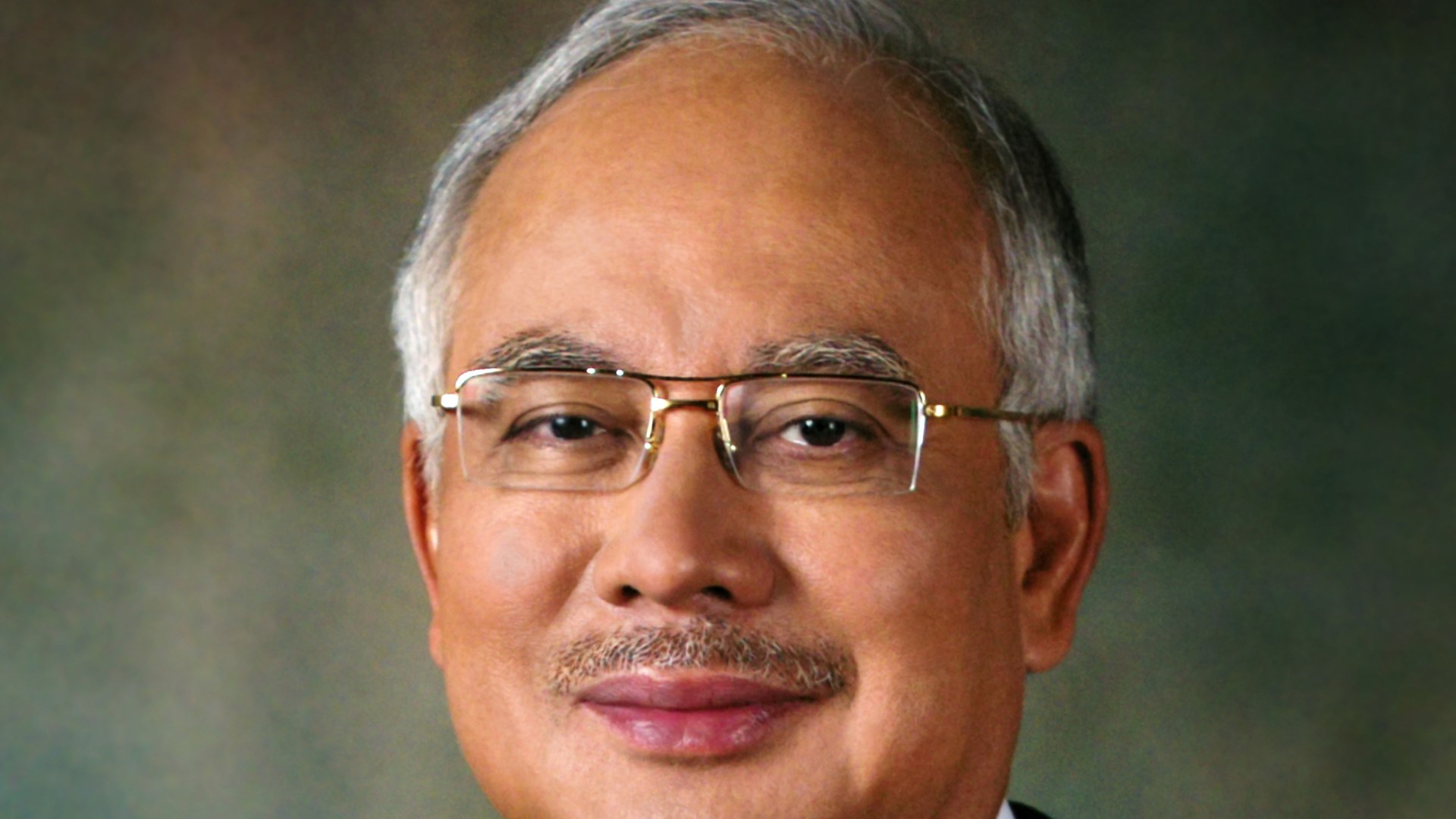 Malaysian student criticises crowdfunding campaign for ex-PM's legal fine