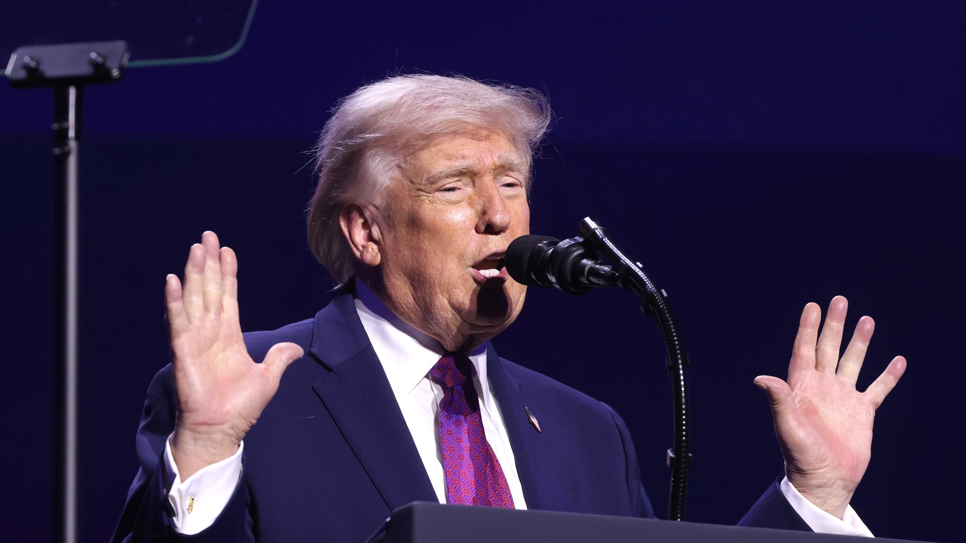 Democratic support rises as Trump approval rating falls in latest polling
