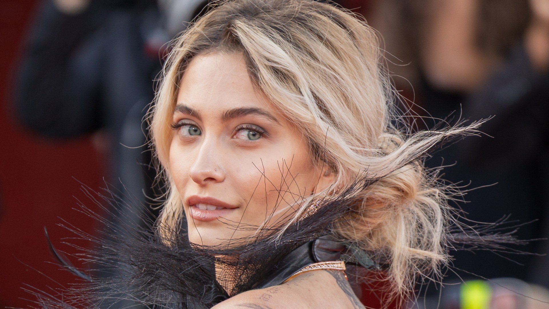 Paris Jackson intensifies dispute with father's estate management