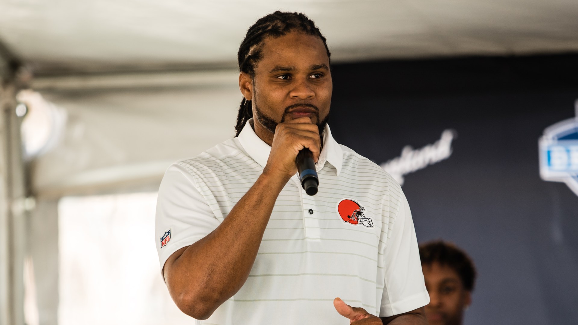 Former NFL Star Josh Cribbs Mourns Death of Father