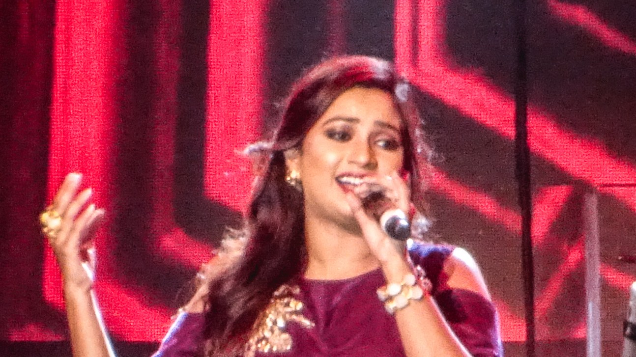 Shreya Ghoshal Re-Records Aashiqui 2 Ballad for Film's Emotional Arc