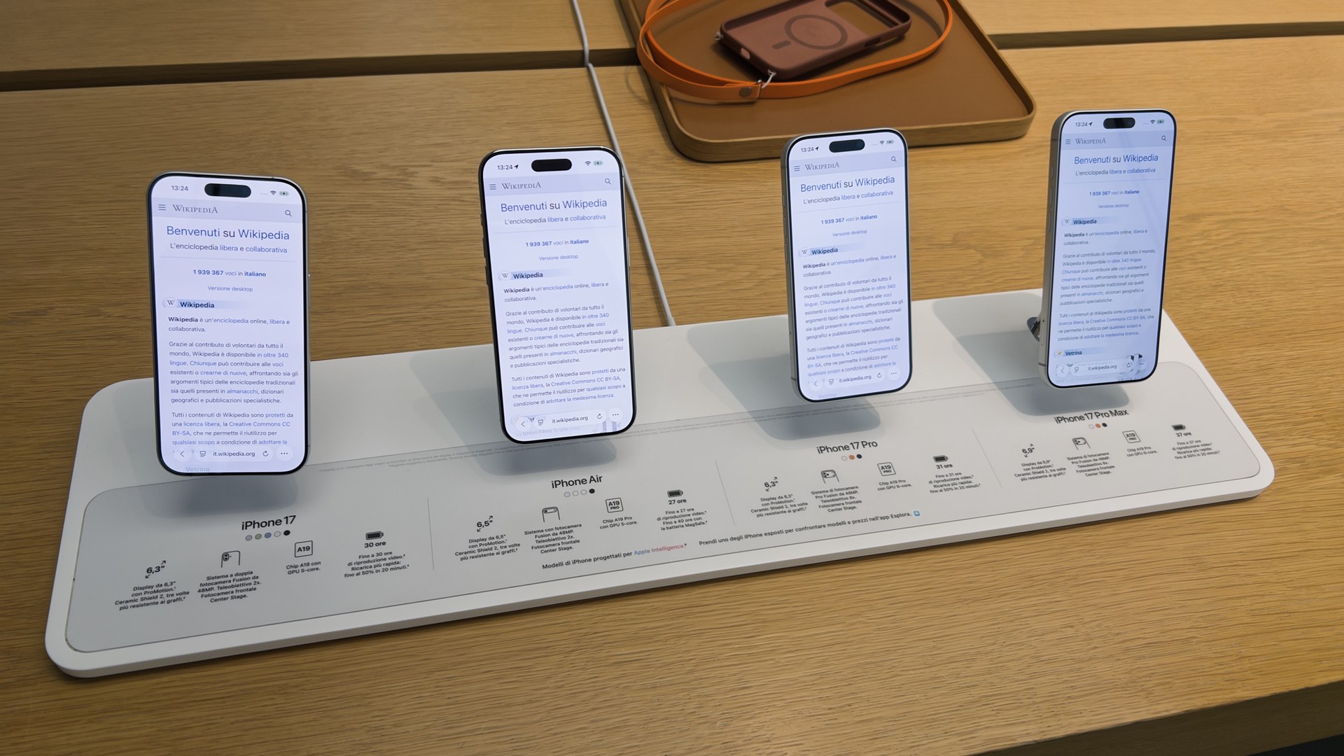 iPhone 17 models available at steep discounts during festive sales in India