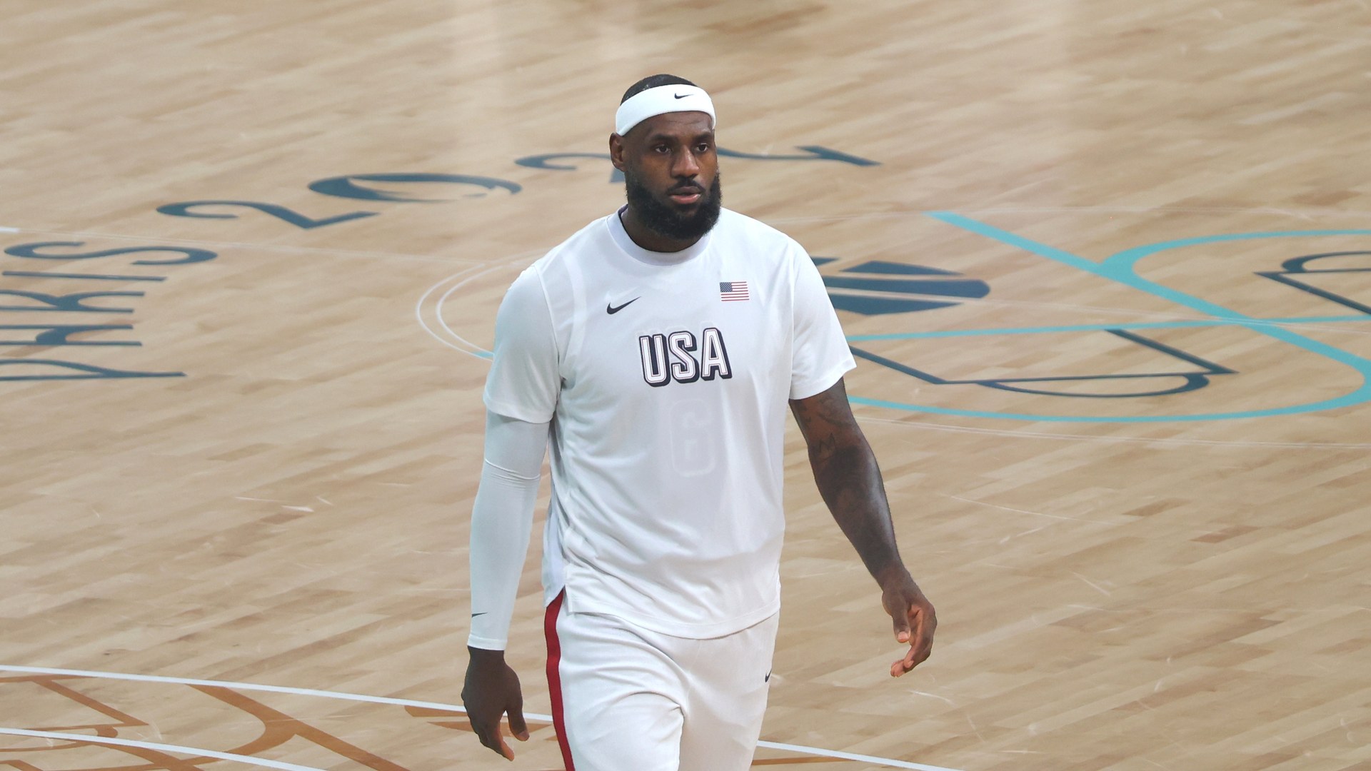 LeBron's Career-Best Rally Lifts 76ers Past Home Opener Challenge