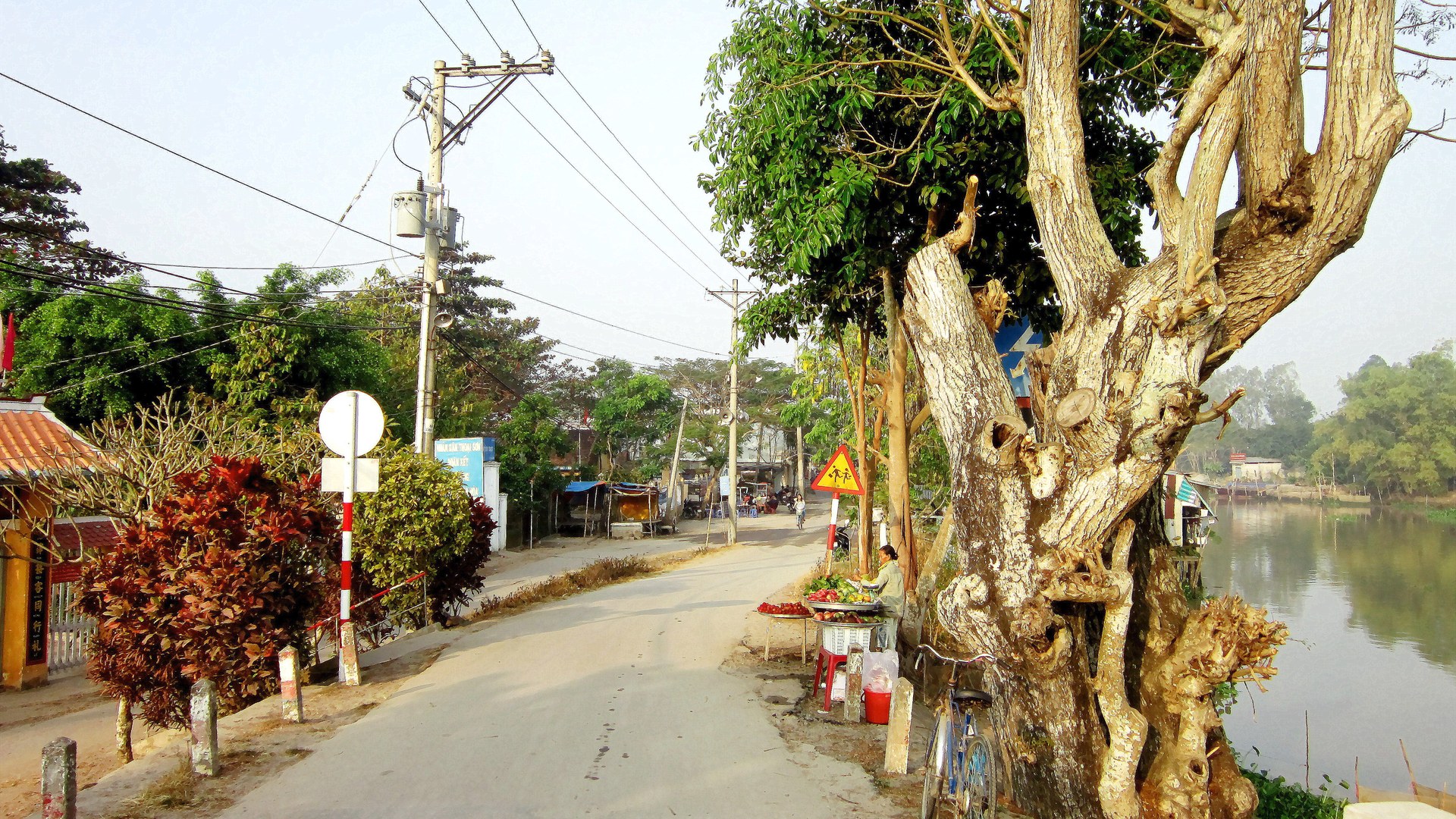 An Giang steps up charity drive to tackle poverty and rural development