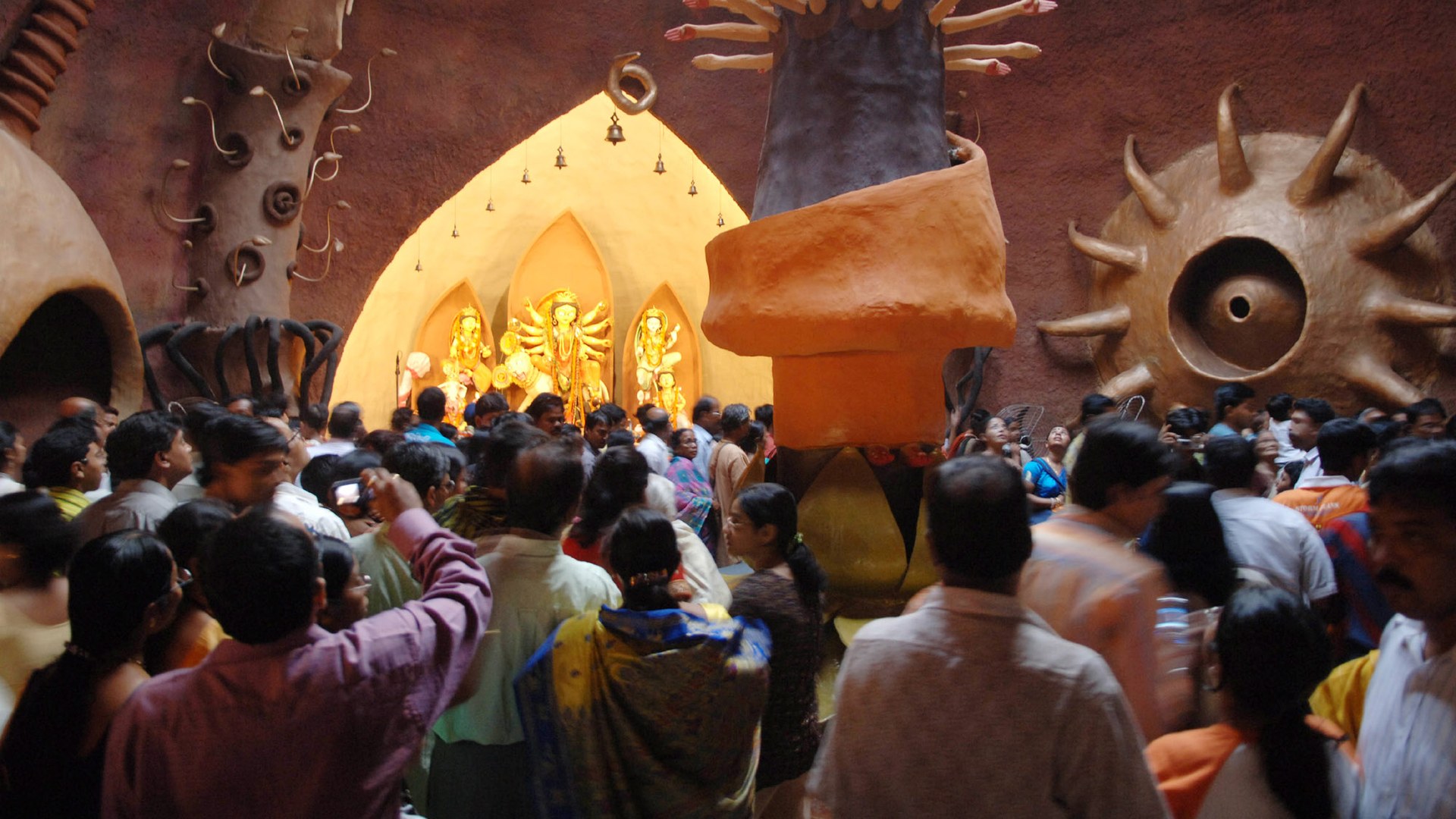 Maha Navami 2026: Festival falls on October 19; devotees prepare greetings