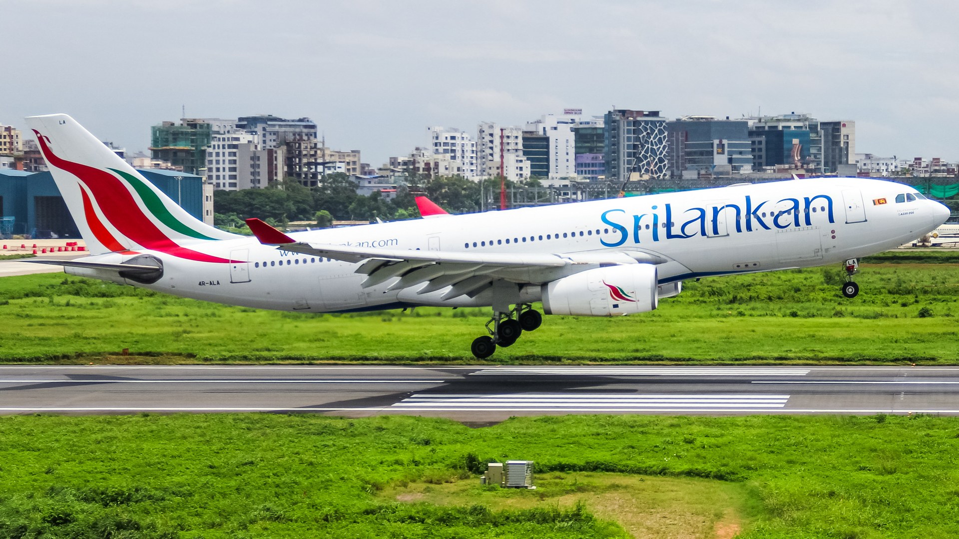 Parliamentarian raises cybersecurity concerns over SriLankan Airlines systems