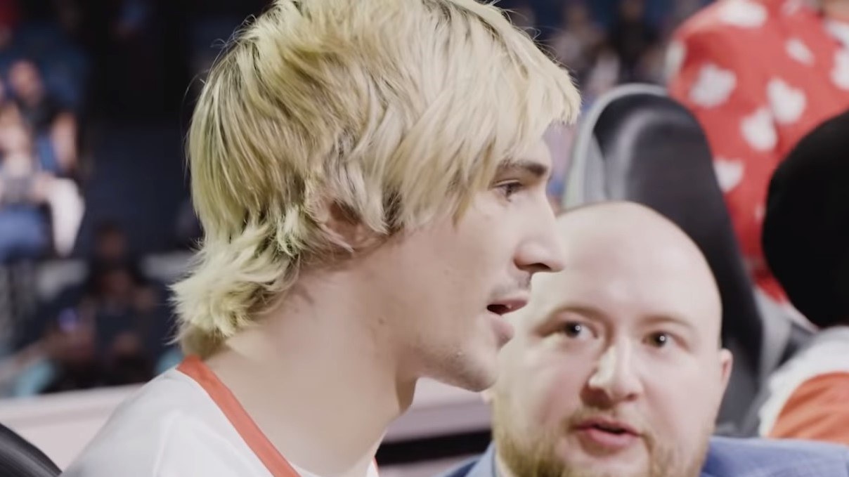 Streamer xQc Advises Atrioc to Move Past Deepfake Controversy