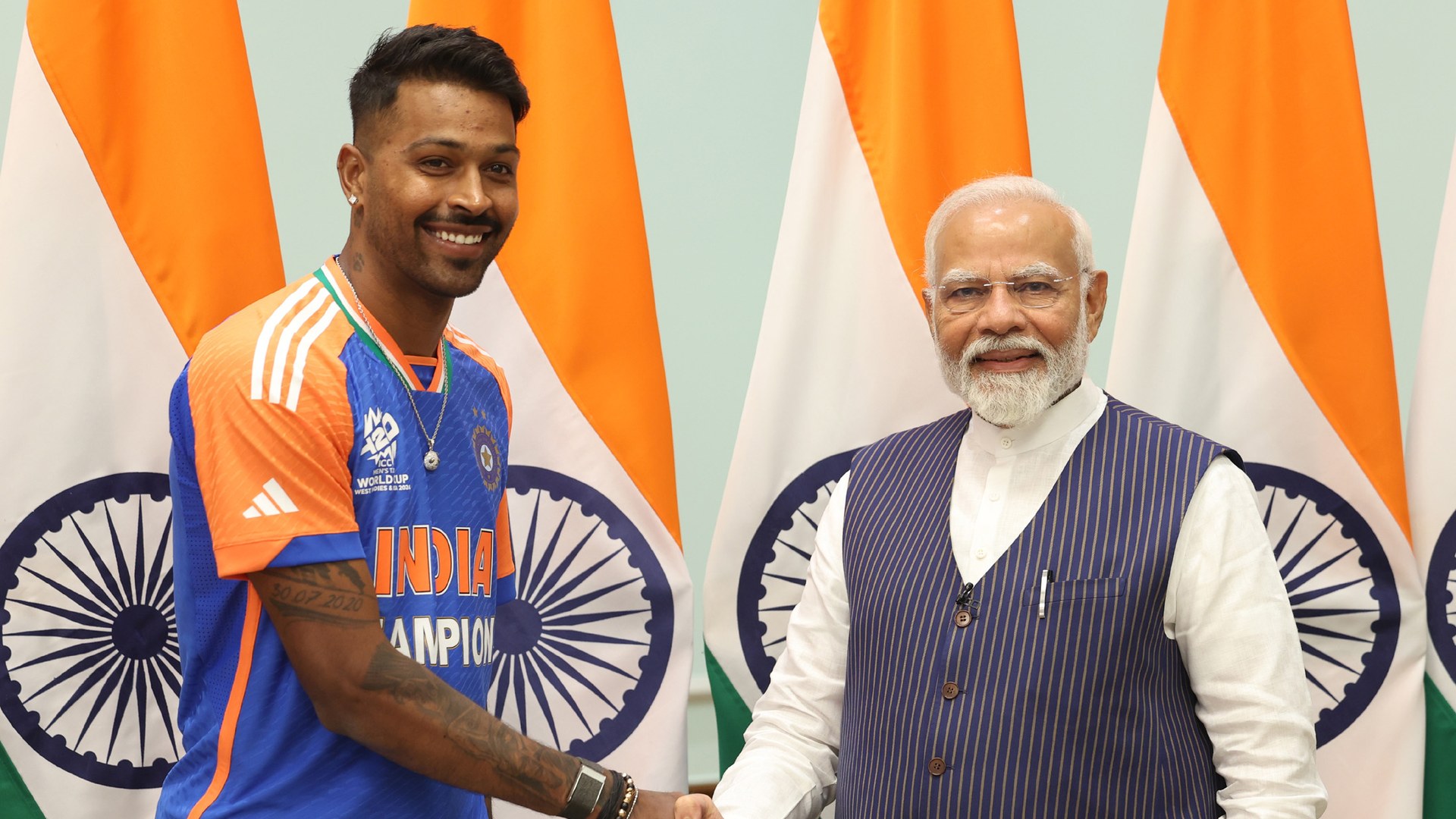Ashwin Hints at Pandya's IPL Future, Dismisses CSK Connection